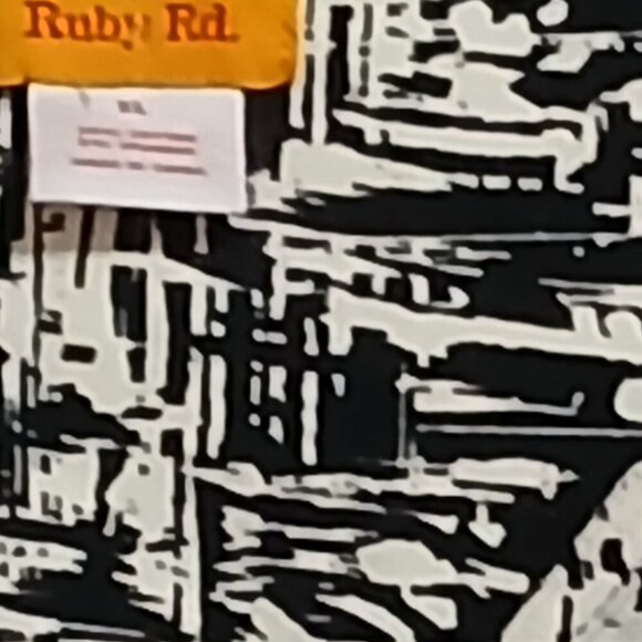 RUBY RD V-NECK PULLOVER, BLACK AND WHITE DESIGN, JEWEL NECK, XL - Picture 6 of 8